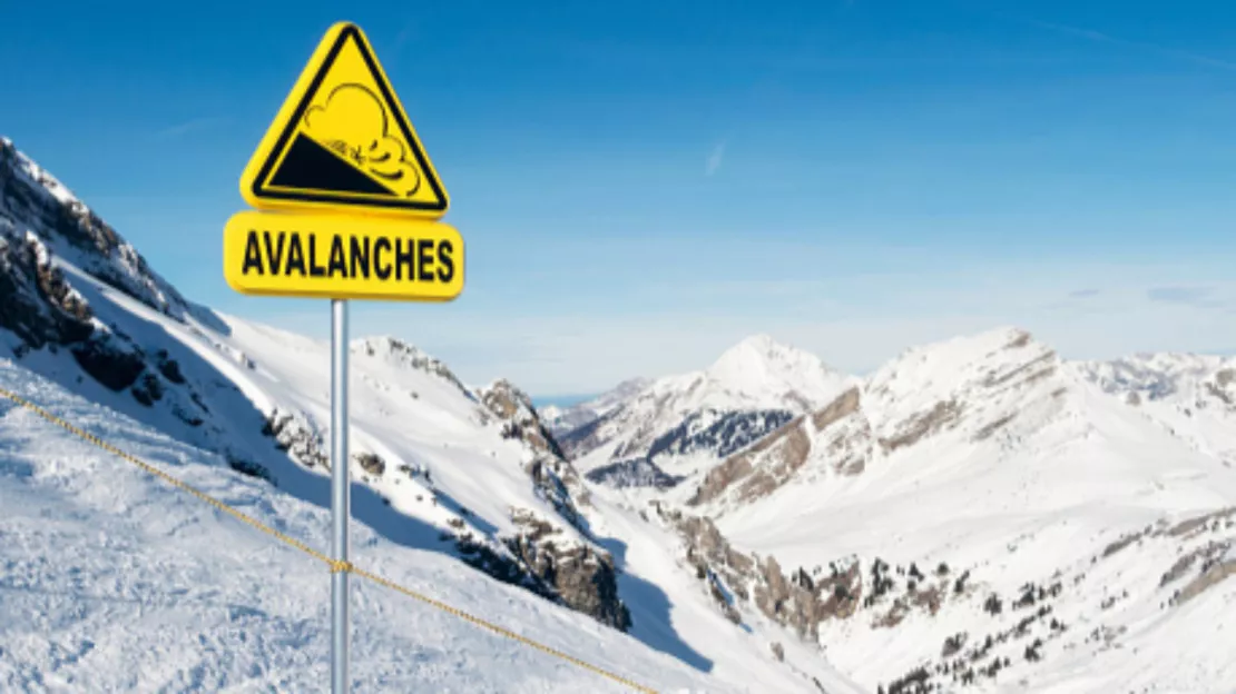 Attention aux avalanches dans les montagnes de Haute-Savoie