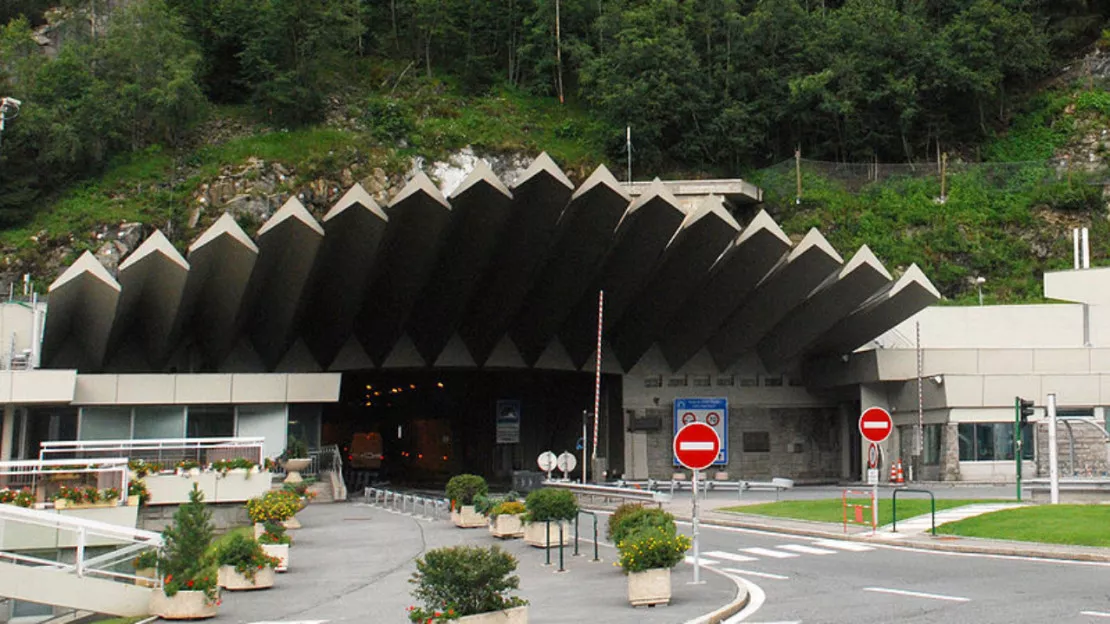 Circulation toujours difficile au tunnel du Mont-Blanc mercredi