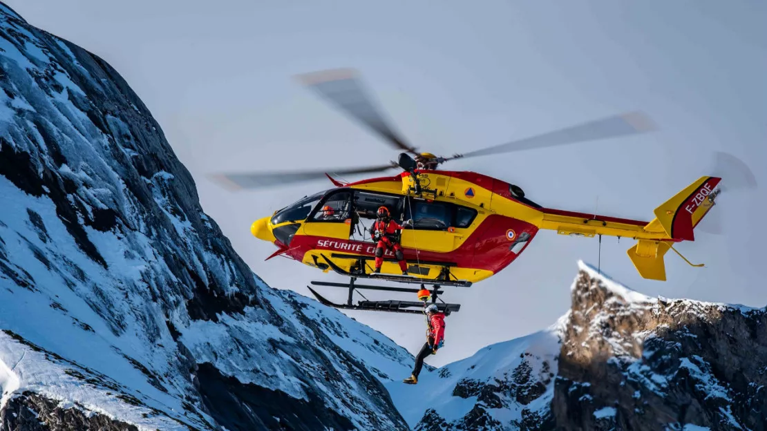 Haute-Savoie : deux personnes ensevelies dans une avalanche