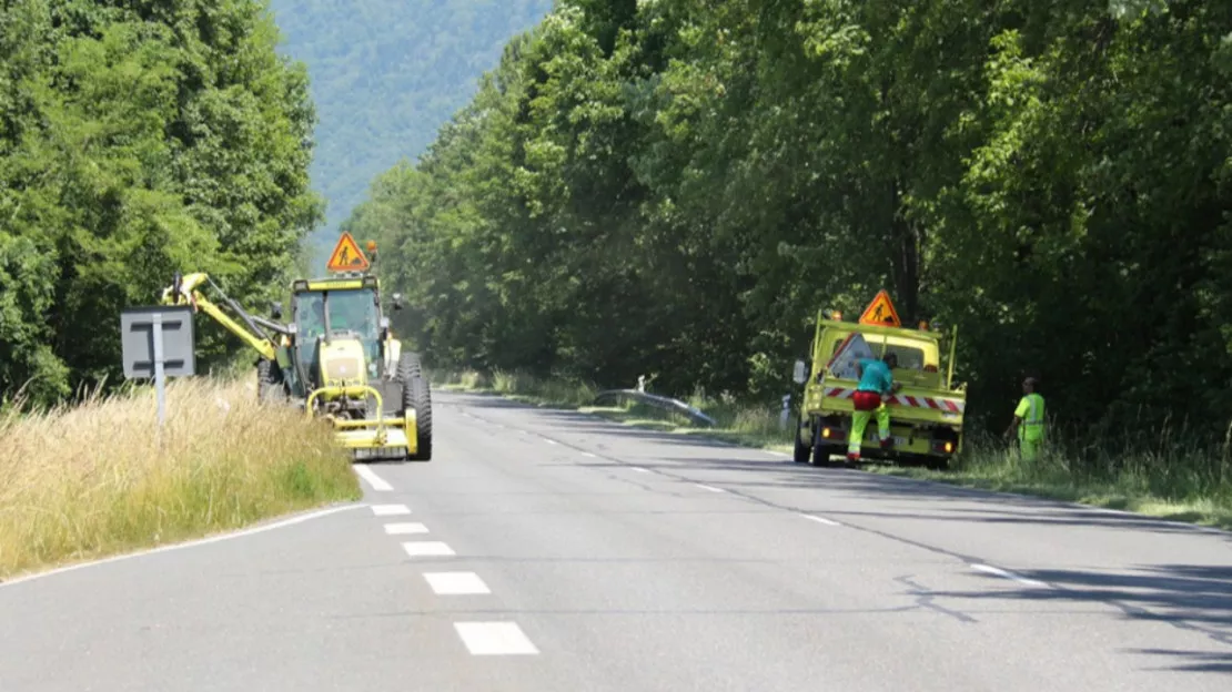 La Savoie rend hommage à deux agents des routes