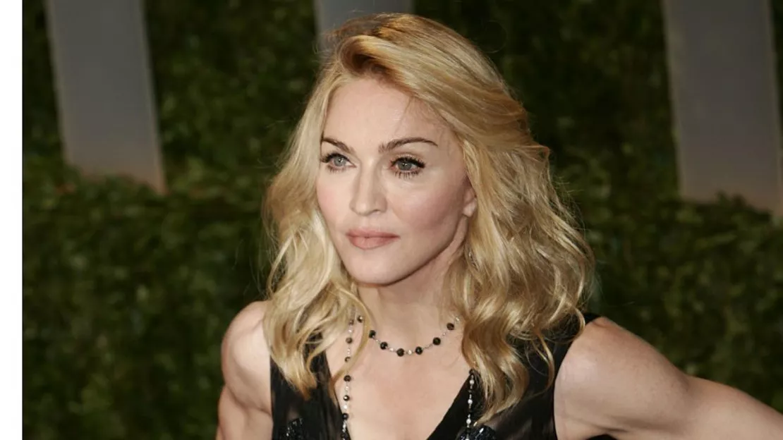 Madonna nous dévoile son teint rosé