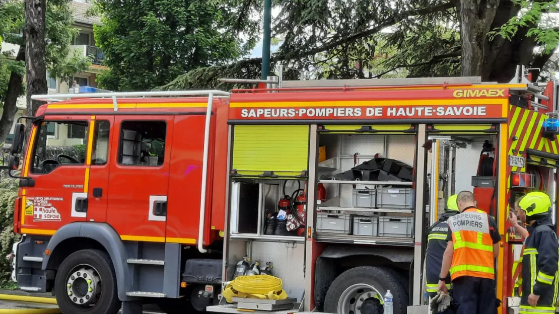 Un incendie à Perrignier et un accident de car en Savoie
