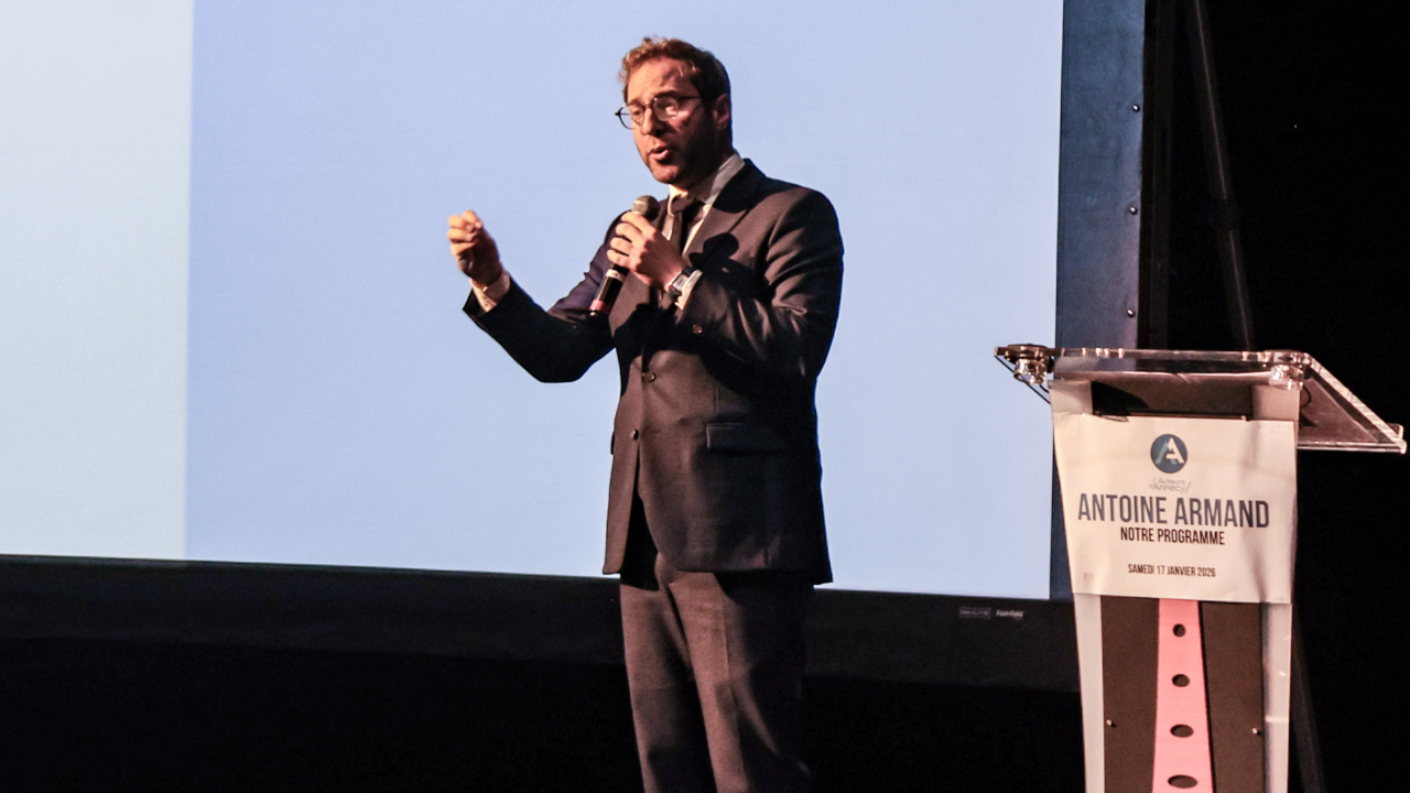 Annecy : Le maire Antoine Armand n'est plus d&eacute;put&eacute; de Haute-Savoie