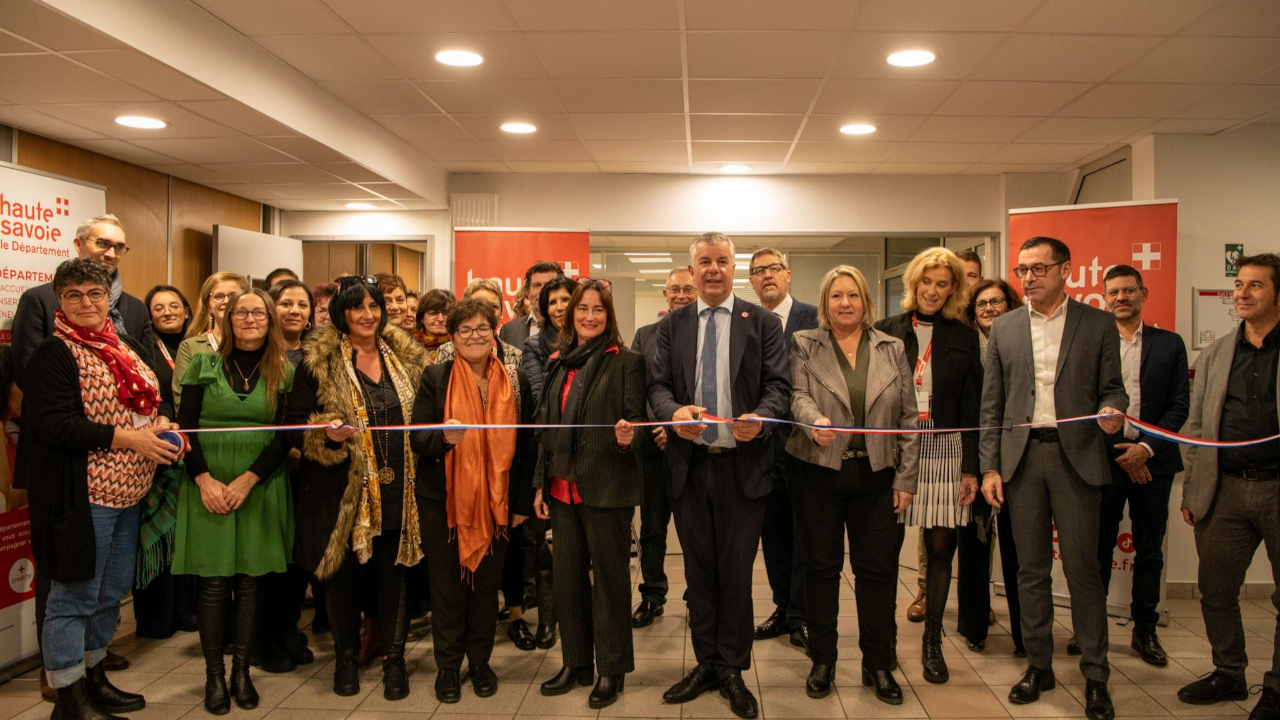 Annemasse : inauguration de la Maison de l'Insertion et de l'Emploi (interview) Annemasse : inauguration de la Maison de l'Insertion et de l'Emploi (interview)