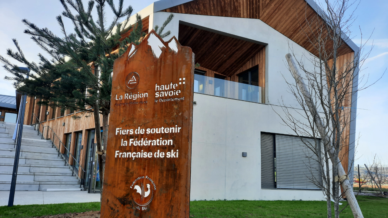 AURA : un accord en faveur des comités régionaux de ski