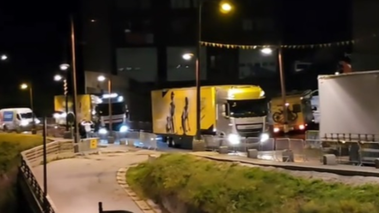 "C’est vraiment limite" : l’arrivée (trop) bruyante des camions du Tour de France ne passe pas chez certains habitants de La Plagne