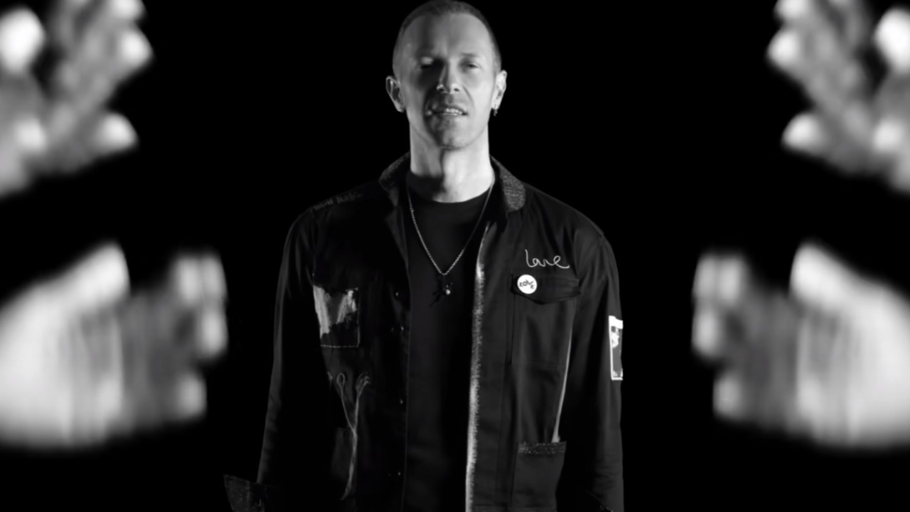 Coldplay en noir et blanc et en langue des signes pour son nouveau clip