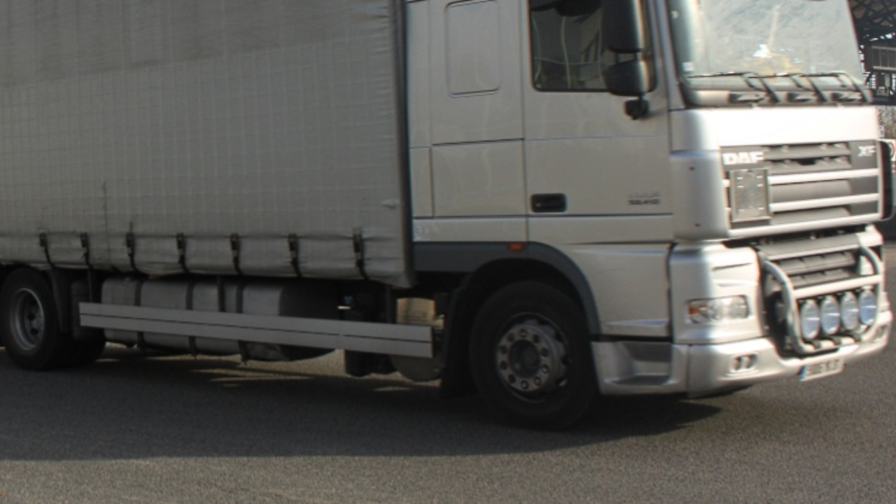 Cranves-Sales : un automobiliste perd la vie après s’être encastré sous un poids-lourd