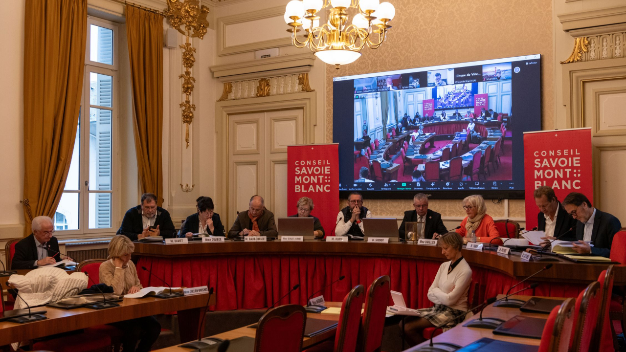 De moins en moins de compétences pour le Conseil Savoie Mont-Blanc