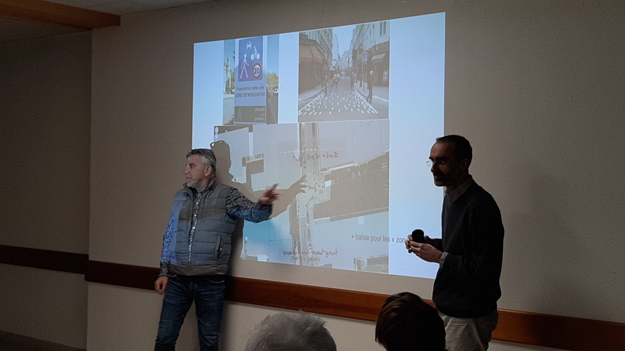 Des ateliers citoyens à Evian pour lancer les travaux des aménagements facilitant une mobilité douce. Des ateliers citoyens à Evian pour lancer les travaux des aménagements facilitant une mobilité douce.