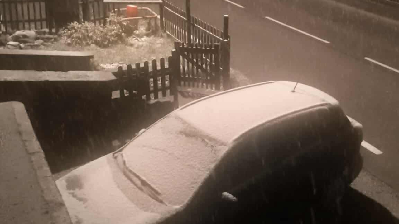 Deux  Savoie : la neige s'invite à 1100 mètres d'altitude