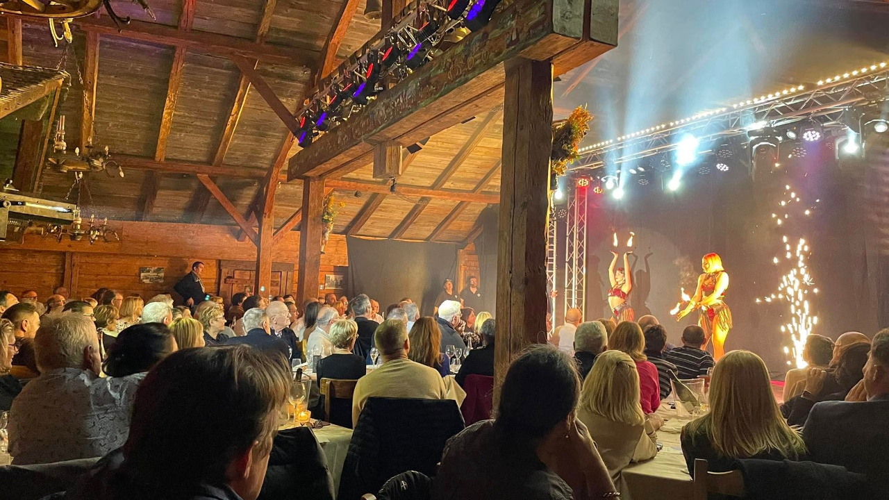 Enorme succès pour le Mika Show, le cabaret des montagnes à la Chapelle d'Abondance (interview)