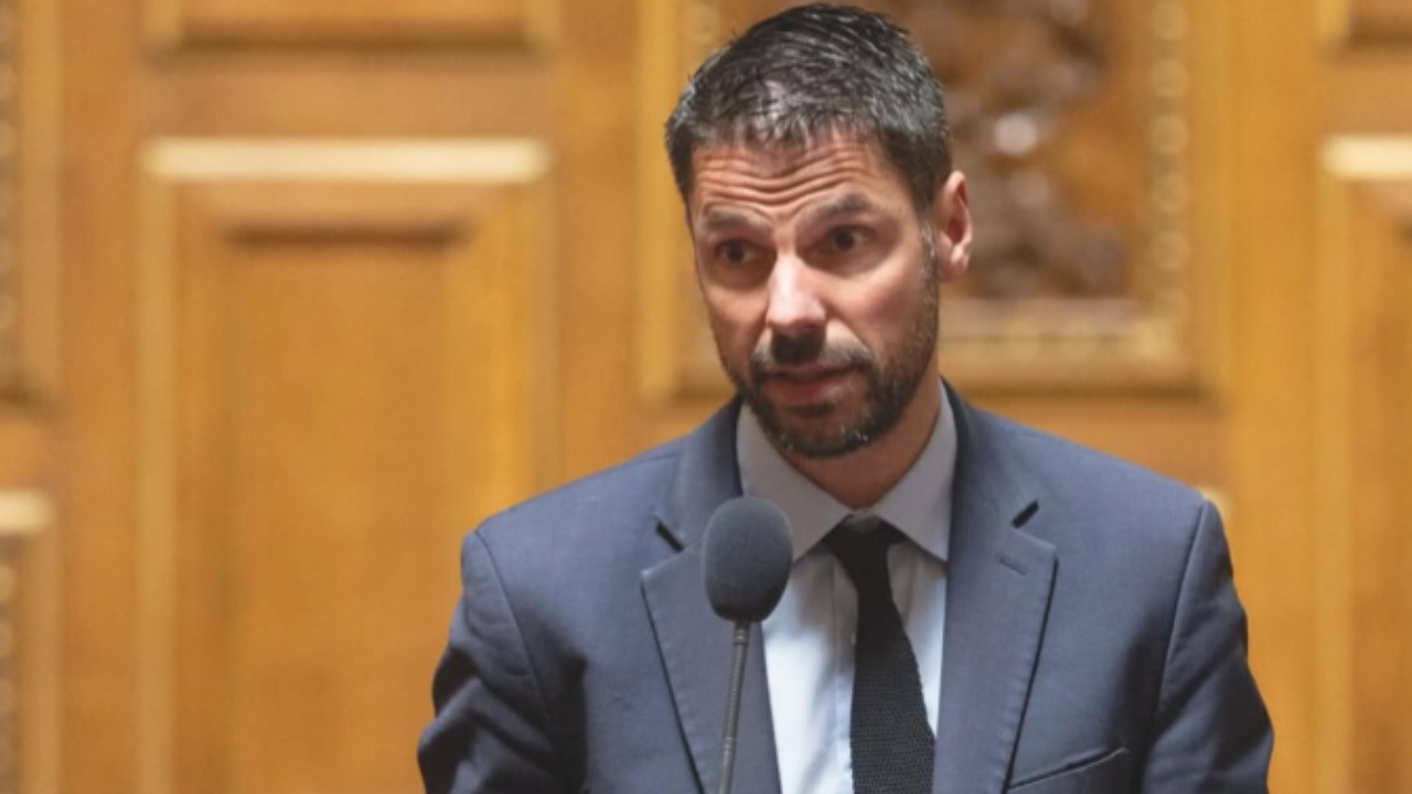 Entr&eacute;e des frontaliers dans l'assurance maladie suisse : Cyril Pellevat demande du soutien &agrave; l'Etat