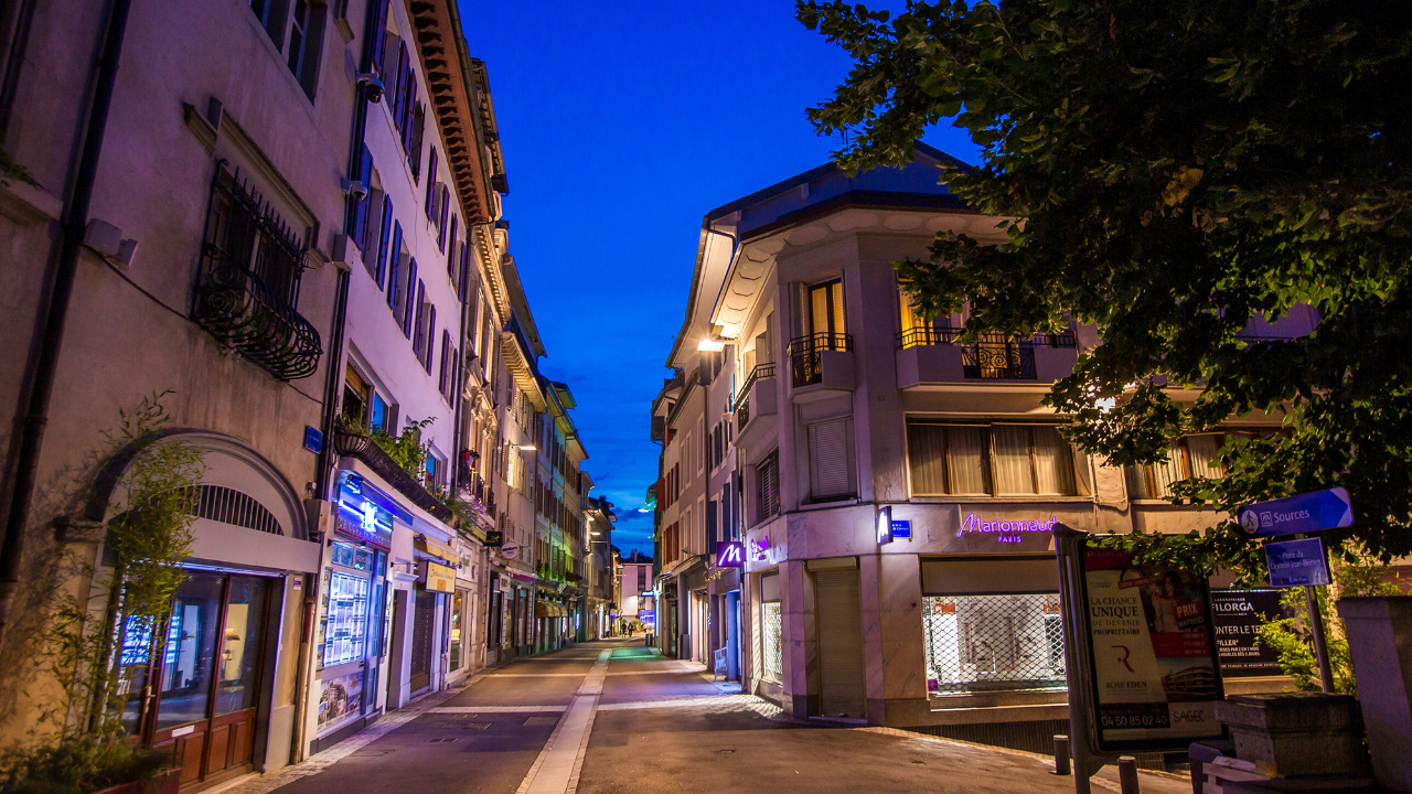 Evian : l’extinction de l’éclairage public reculée d’une heure