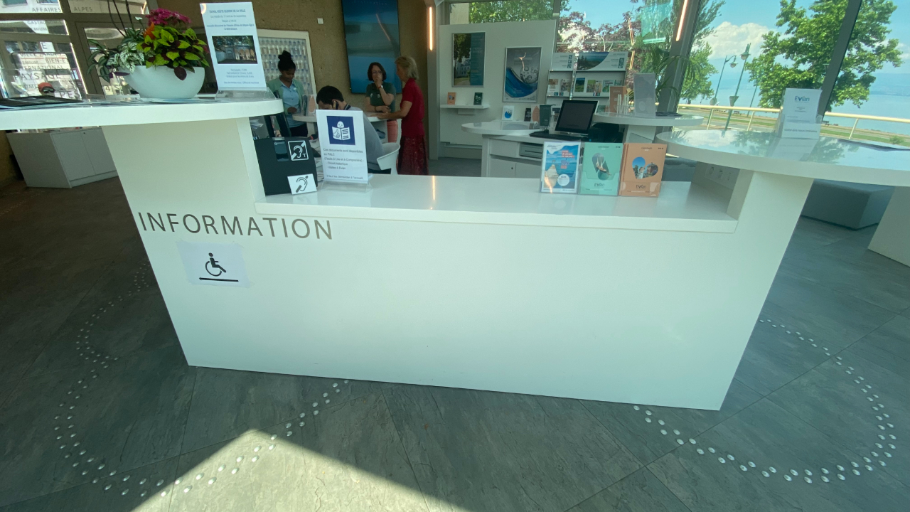 Evian Tourisme et Congrès obtient la marque nationale « Tourisme et Handicap » Evian Tourisme et Congrès obtient la marque nationale « Tourisme et Handicap »