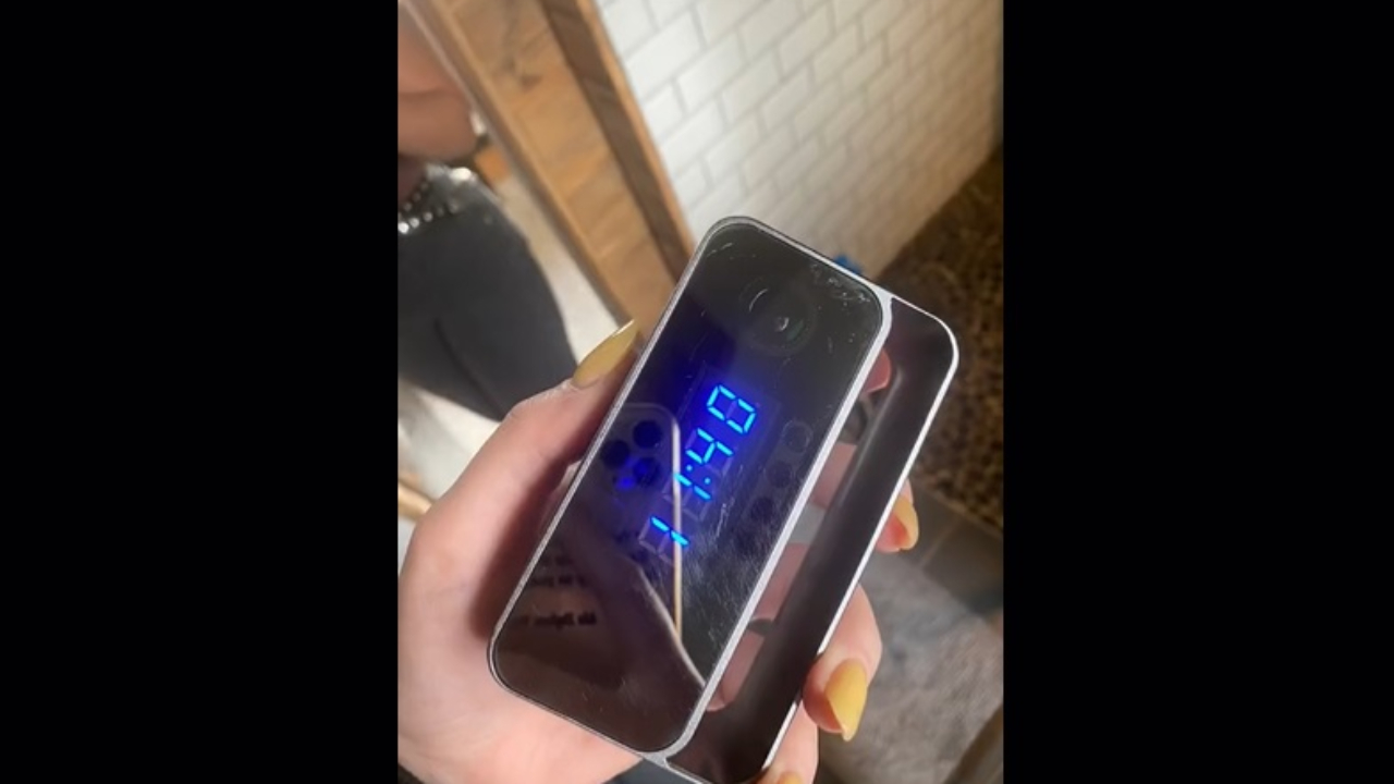 Haute-Savoie : une caméra cachée dans une location AirBnb