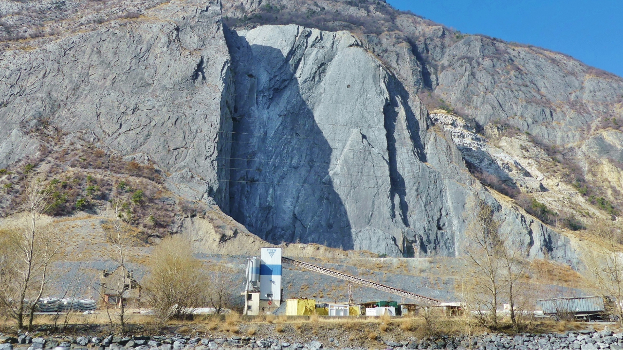 Italie-France : l'A43 en partie fermée ce jeudi matin Italie-France : l'A43 en partie fermée ce jeudi matin