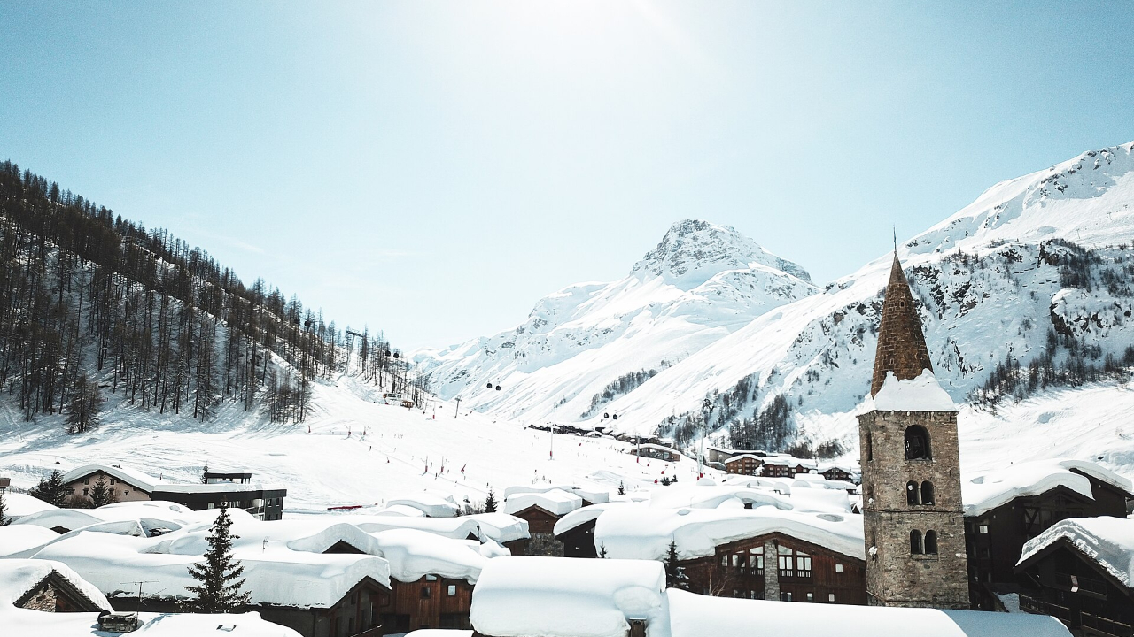 JO 2030 : Val d&rsquo;Is&egrave;re officialise sa candidature pour accueillir le ski alpin
