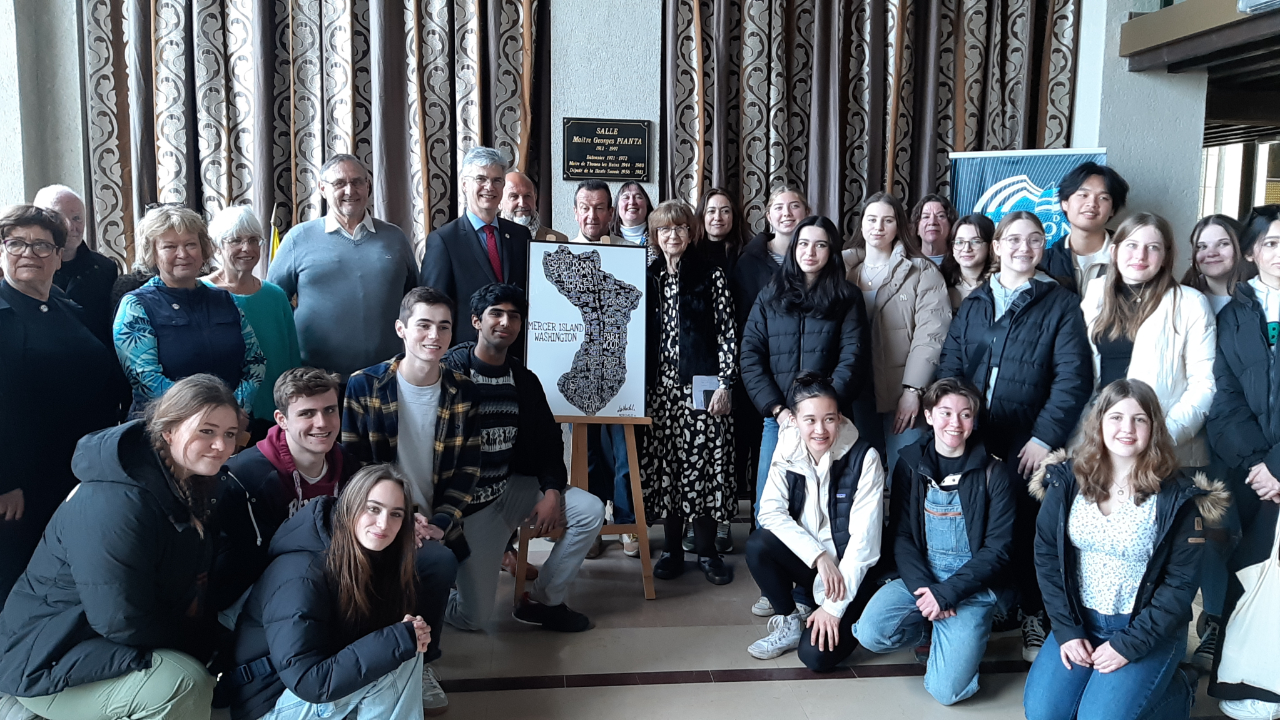 Jumelage Thonon/Mercer Island (USA) : des collégiens et lycéens américains ont été reçus à Thonon du 21 au 24 février Jumelage Thonon/Mercer Island (USA) : des collégiens et lycéens américains ont été reçus à Thonon du 21 au 24 février