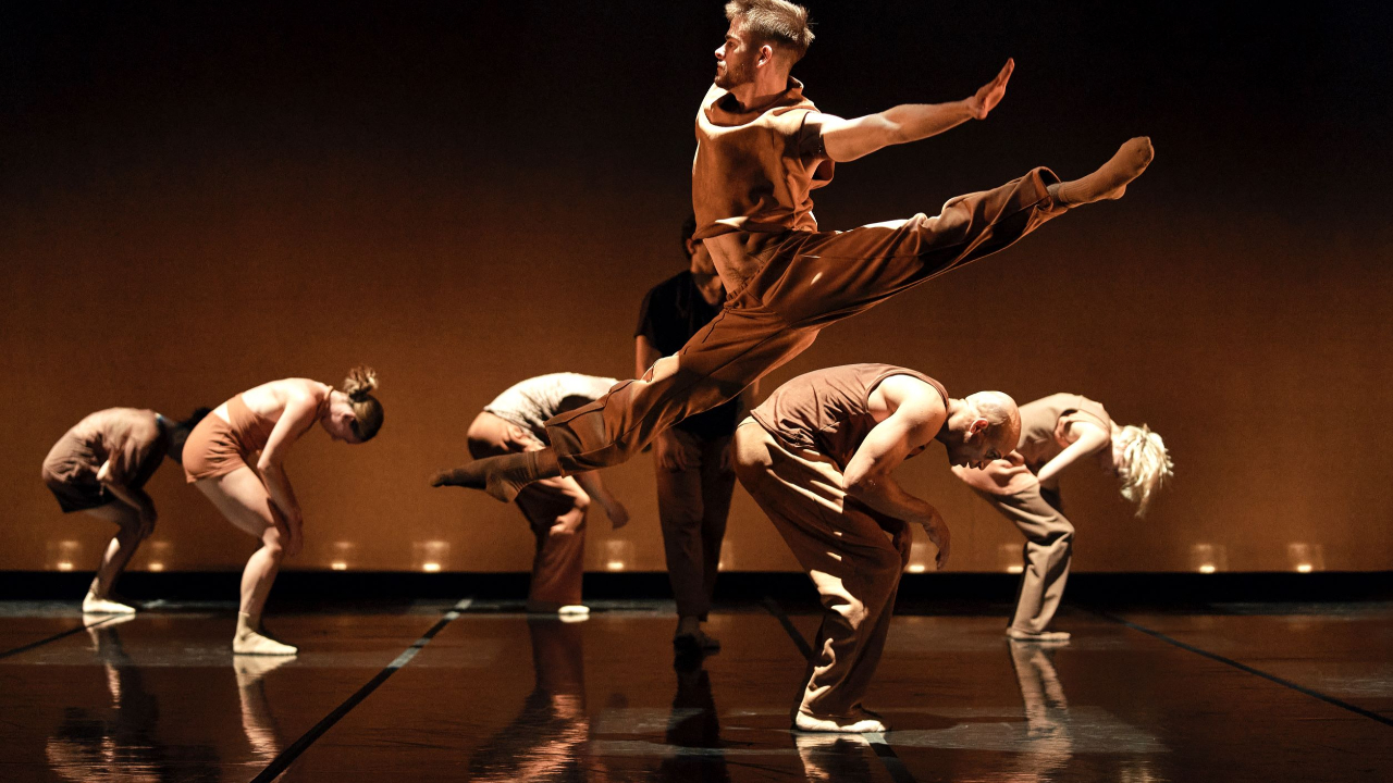 La Compagnie Ballets Jazz Montréal pour un grand spectacle de danse à la Maison des Arts du Léman (interview)