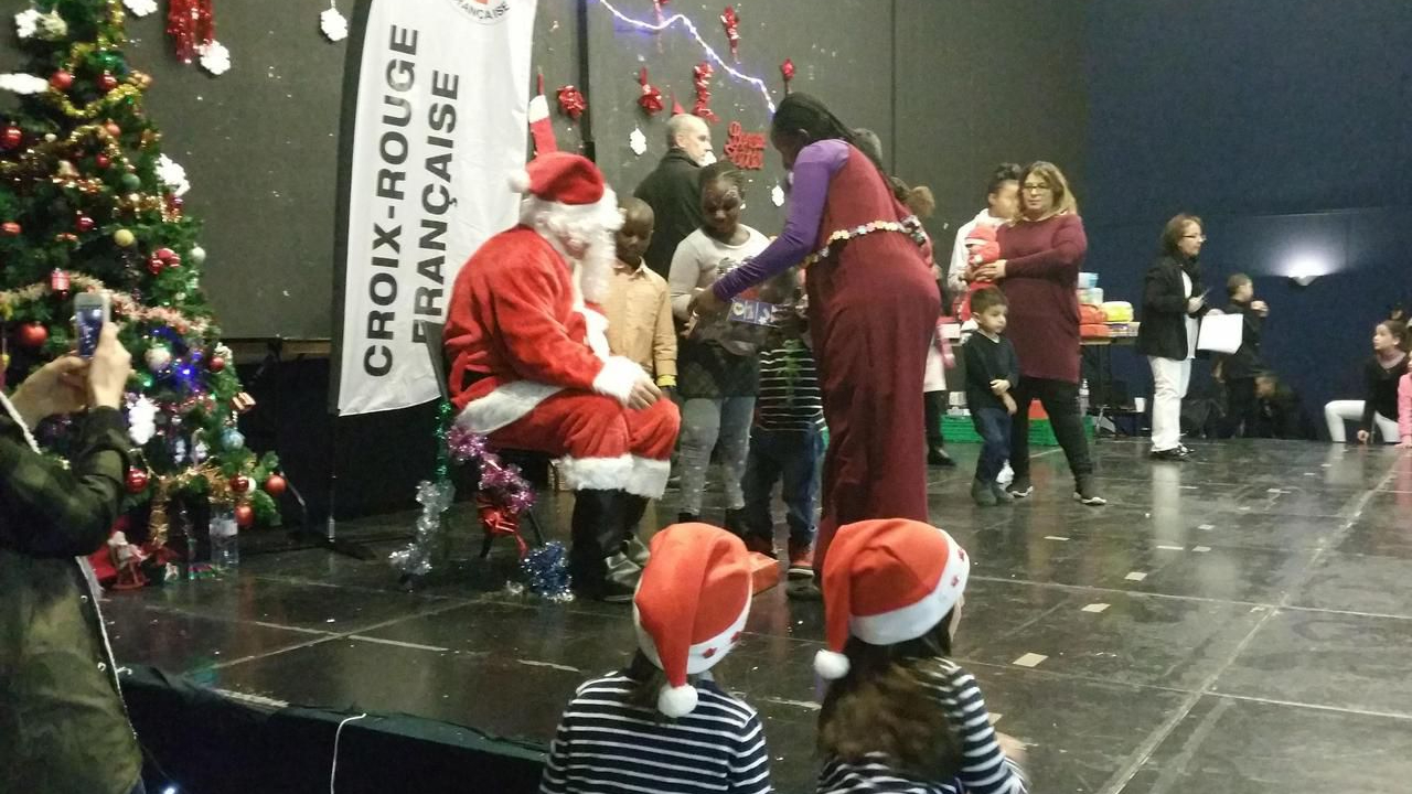La Croix Rouge Française à la recherche de donateurs pour gâter les enfants défavorisés de l'agglomération d'Annemasse (interview) La Croix Rouge Française à la recherche de donateurs pour gâter les enfants défavorisés de l'agglomération d'Annemasse (interview)