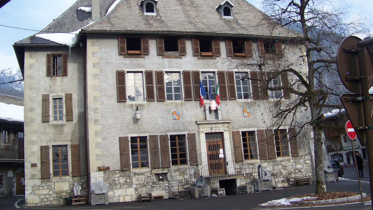 La mairie de Samoëns victime d’un acte de vandalisme