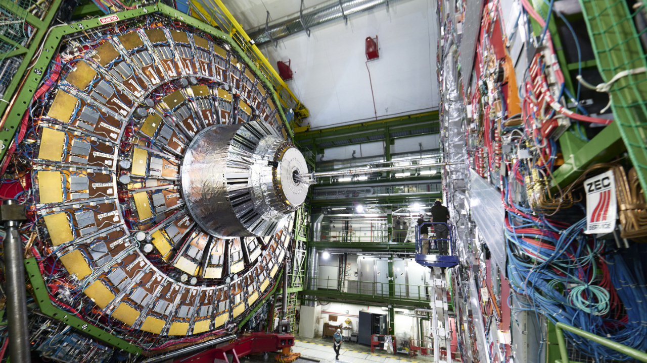 Le CERN a réussi à transformer du plomb en or