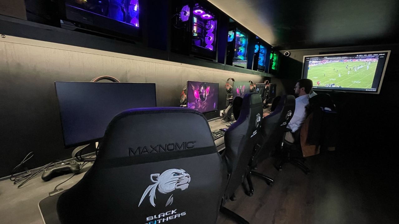 Le club de football américain des Black Panthers a inauguré à Thonon une nouvelle section dédiée au E-Sport (interviews)