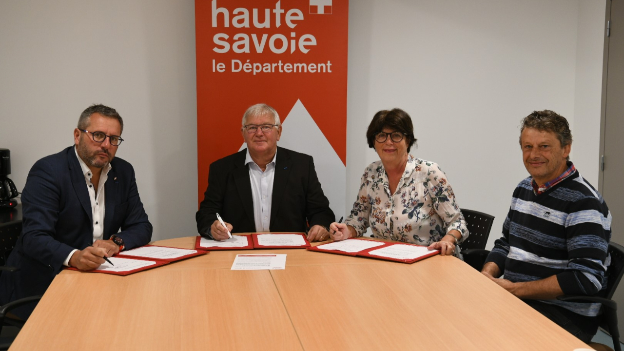 Le Conseil départemental s’engage auprès de la Commune de Champanges pour la sécurisation de la RD 11 Le Conseil départemental s’engage auprès de la Commune de Champanges pour la sécurisation de la RD 11