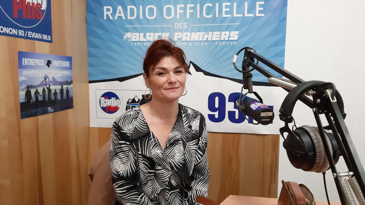 Le container plein d'une centaine de fauteuils pour handicapés peine à partir pour le Sénégal, faute d'argent (interview)