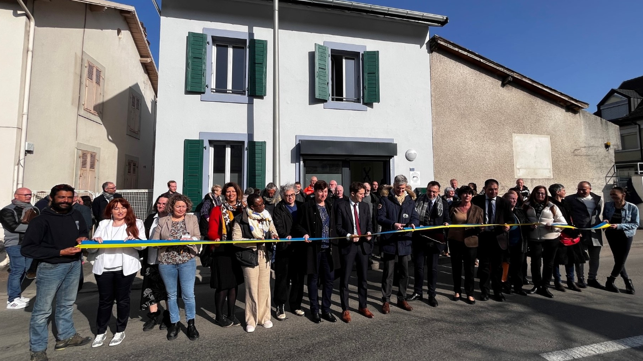 Le nouvel accueil de jour pour les personnes sans domicile fixe inauguré à Thonon (interviews) Le nouvel accueil de jour pour les personnes sans domicile fixe inauguré à Thonon (interviews)