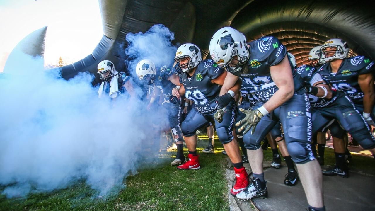 Les Black Panthers à la fête, l'escalade au pied du Mont-Blanc