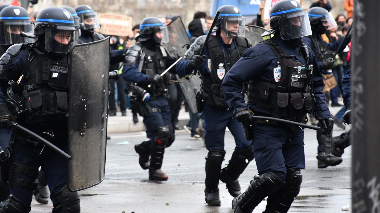 Manifestations du 24 octobre en Haute-Savoie : rassemblements interdits, militaires et drones mobilisés Manifestations du 24 octobre en Haute-Savoie : rassemblements interdits, militaires et drones mobilisés