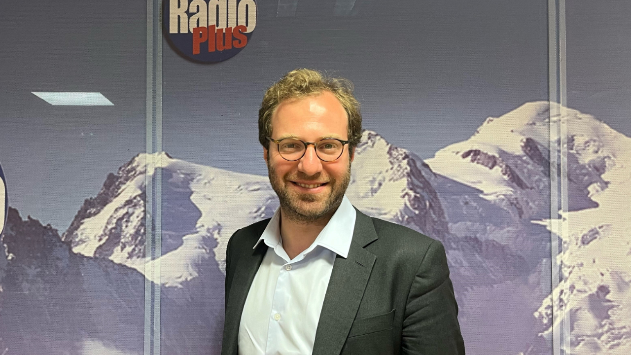 Municipales à Annecy : Antoine Armand juge le mandat de François Astorg comme une "période de dégradation"