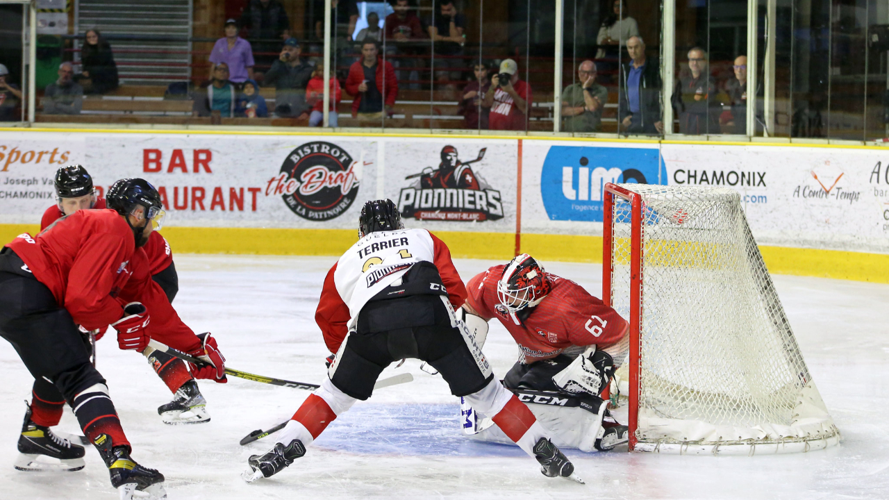 Nouveau nul pour le FC Annecy, victoire des hockeyeurs de Chamonix