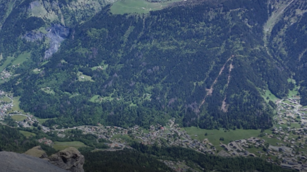 Saint-Gervais : Jean-Marc Peillex dénonce une nouvelle fois la surfréquentation liée au Tour du Mont-Blanc