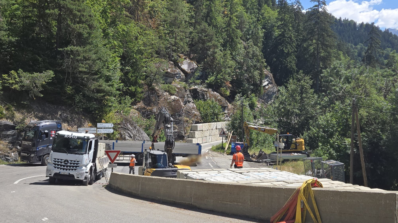 Savoie : la route de Pralognan-la-Vanoise pourrait rouvrir dès mercredi Savoie : la route de Pralognan-la-Vanoise pourrait rouvrir dès mercredi