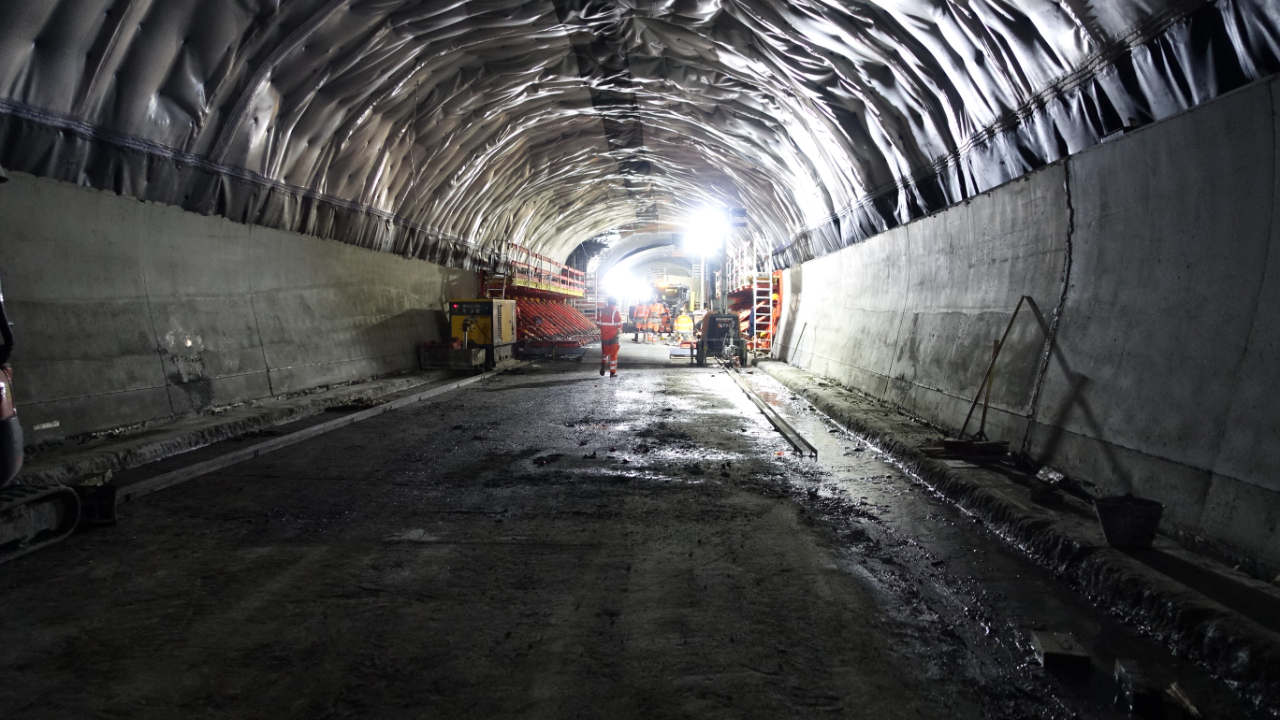 Tunnel du Mont-Blanc : Fermeture trois mois pendant 15 ans ou fermeture pendant 3 ans ? Tunnel du Mont-Blanc : Fermeture trois mois pendant 15 ans ou fermeture pendant 3 ans ?