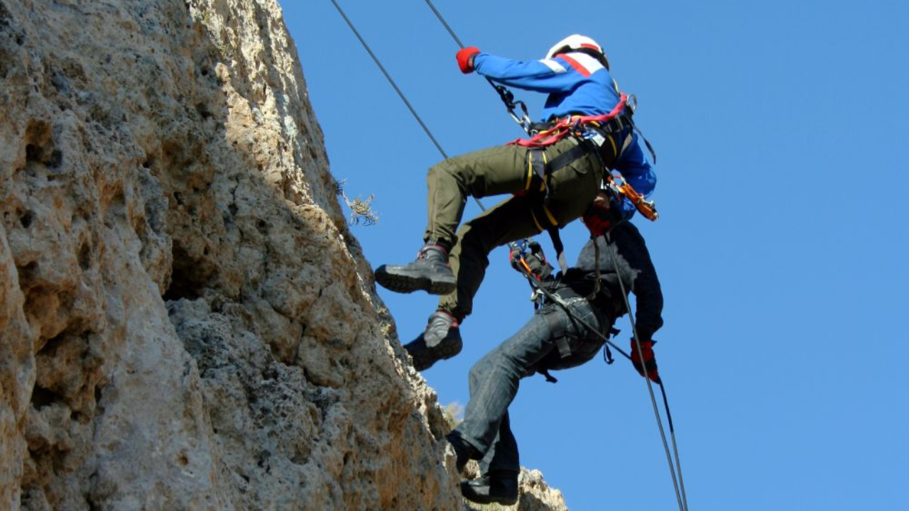 Un argentin meurt à Chamonix après que sa cordée ce soit dévissée Un argentin meurt à Chamonix après que sa cordée ce soit dévissée