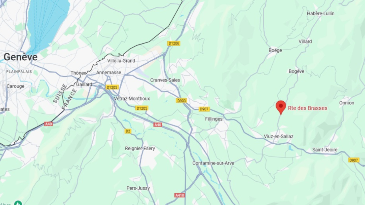 Un camion de lait tombe en contrebas de la route des Brasses