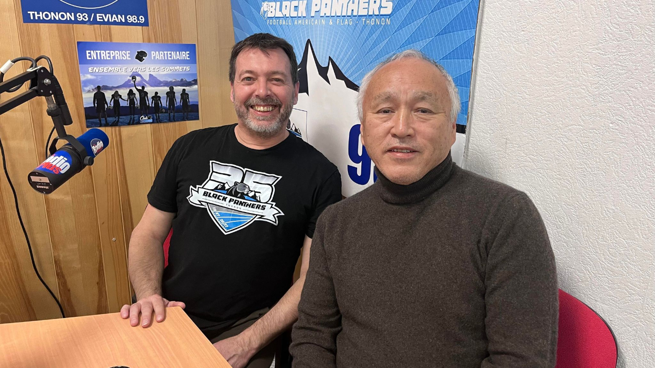 Une fête japonaise à Evian pour venir en aide aux victimes du tremblement de terre et du tsunami du 11 mars 2011 (interviews) Une fête japonaise à Evian pour venir en aide aux victimes du tremblement de terre et du tsunami du 11 mars 2011 (interviews)