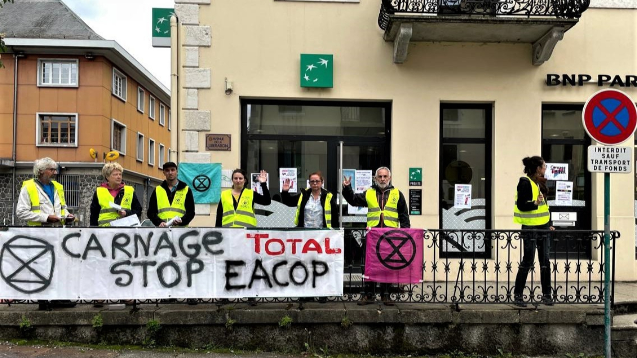 Une nouvelle action militante à Cluses