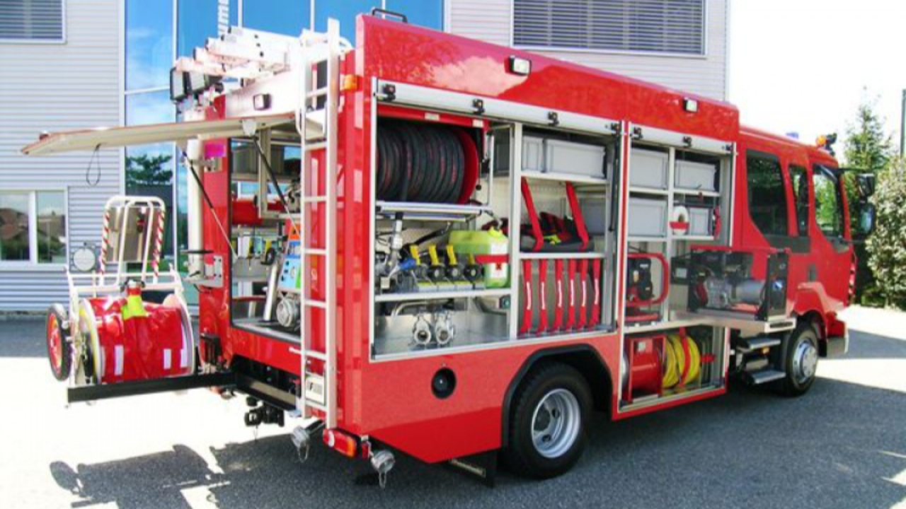 Vaud : un car scolaire vide prend feu à Orbe