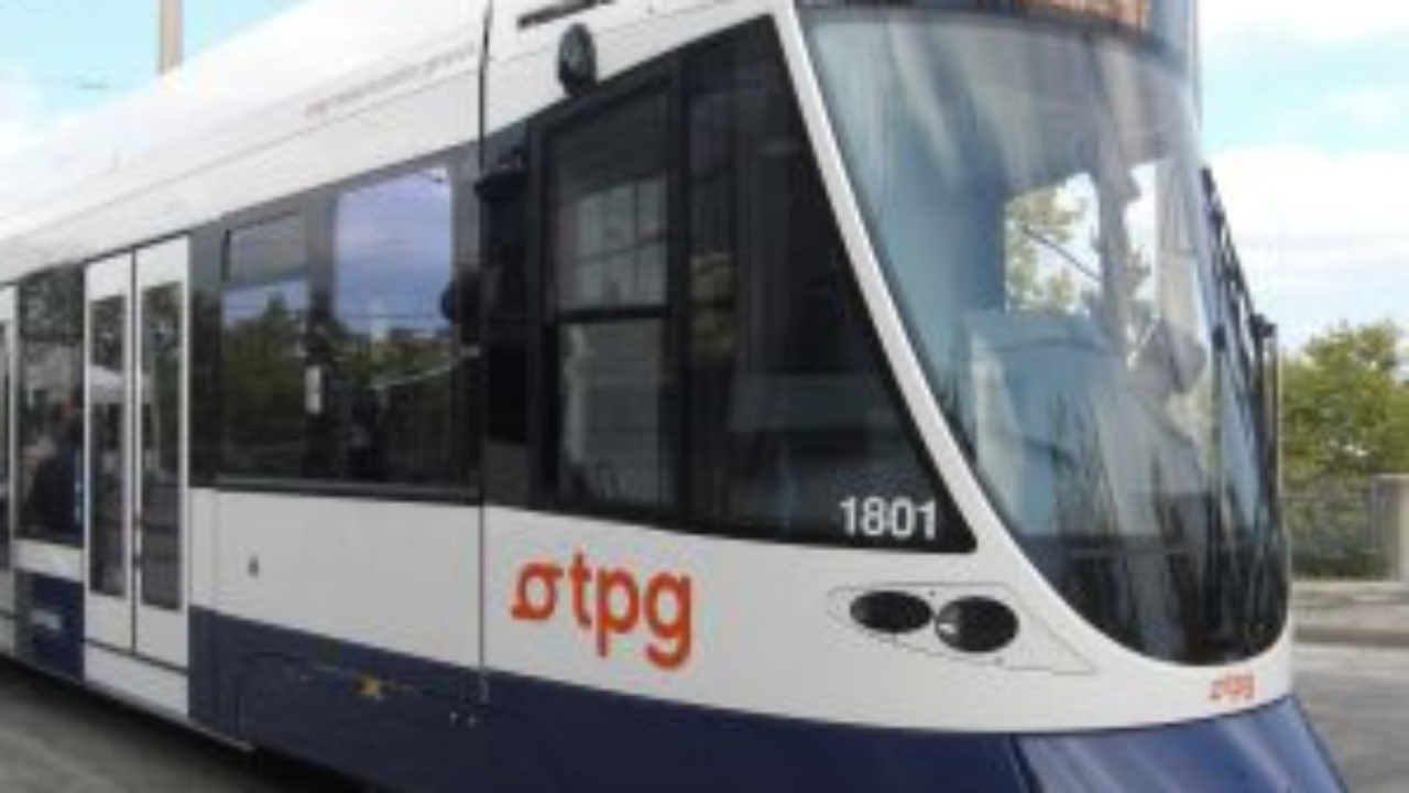 Vernier : Un homme sort un couteau devant un tram, il est arr&ecirc;t&eacute;