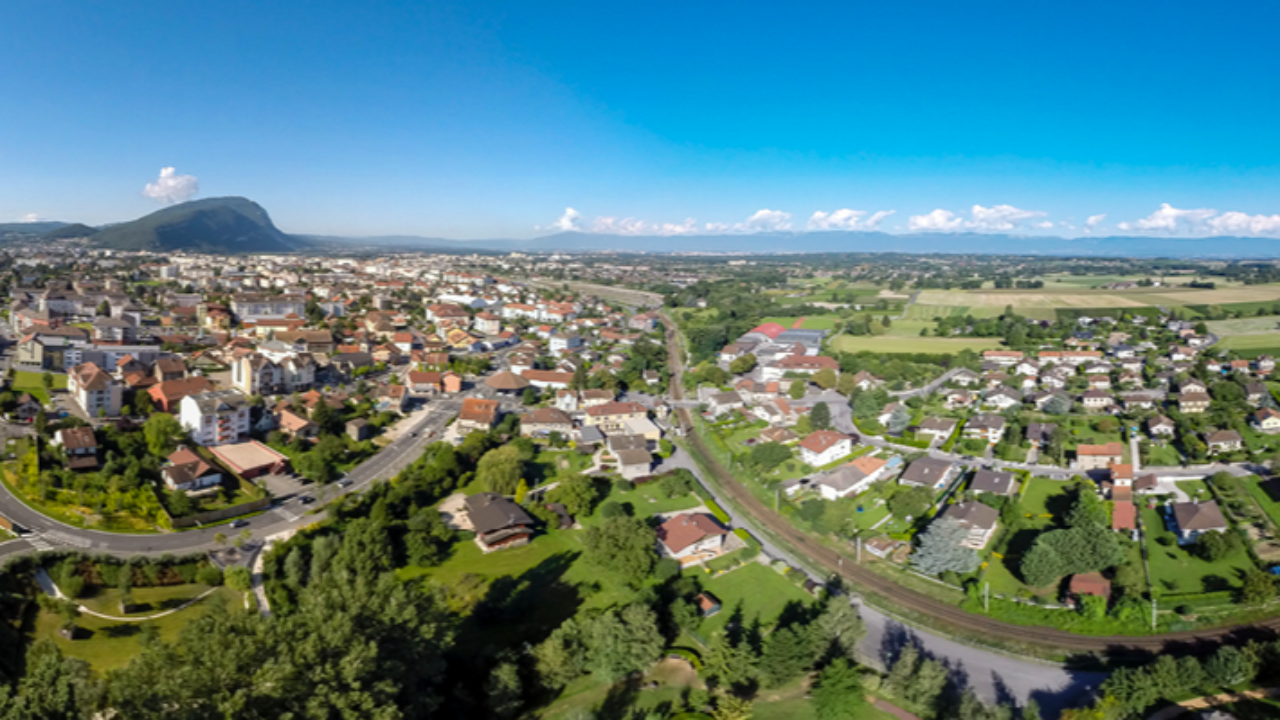 Ville-la-Grand : De nouvelles caravanes s'installent dans la zone commerciale