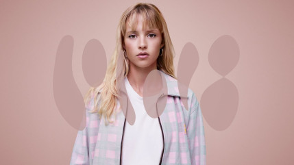 Angèle dévoile la tracklist de la réédition de son album Nonante-Cinq !