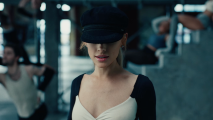 Ariana Grande est enfin de retour avec "yes, and?"