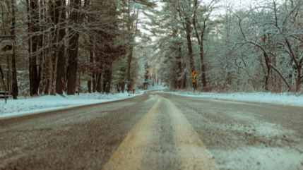 Attention au verglas sur les routes des Pays de Savoie