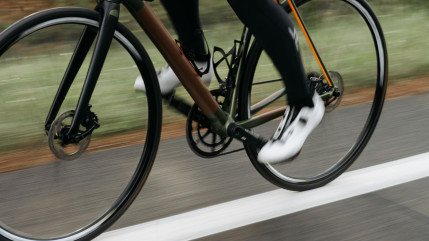 D'Annecy à Paris à vélo, pour la lutte contre le cancer (interview)