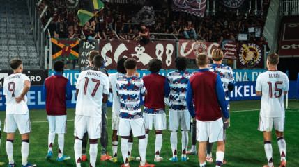 Fumig&egrave;nes et engins pyrotechniques : des sanctions imm&eacute;diates contre le Servette FC